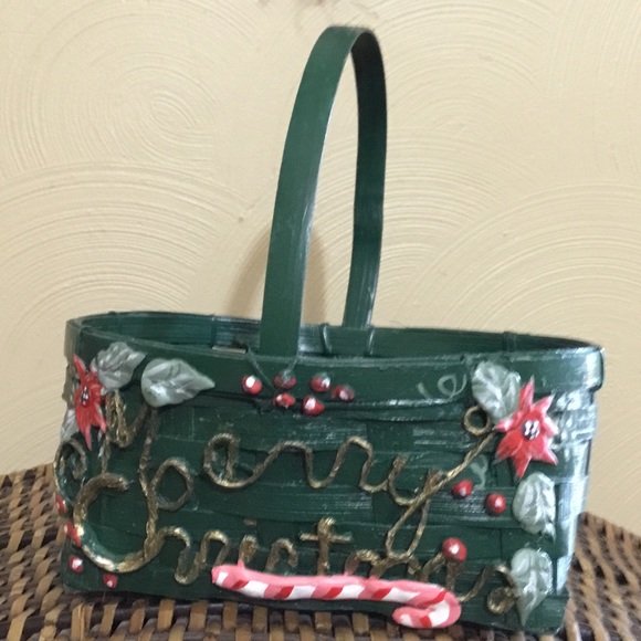 Merry Christmas Basket - Picture 1 of 9